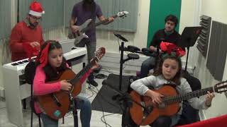 Camila Antunes e Joana Dias Guitarra Prof Filipe Ferreira O Olhar Manual de Guitarra AMC Dez 2018 [upl. by Eselrahc573]