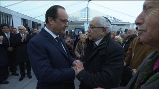 Hollande rend hommage aux victimes de la Shoah [upl. by Ilehs]