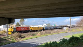 DBR 1254 SD 5883 5675 with Train A070 passing under Wairere drive bridge Hamilton NIMT 4K [upl. by Chapel874]