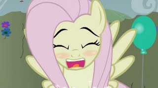 Flutters gets BEEBEEPED in the maze [upl. by Gnus]