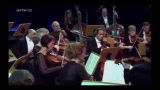 Igor Levit interprète Haydn Concerto pour Clavier et Orchestre N°11 [upl. by Einahpehs]