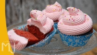 RED VELVET CUPCAKES CON BUTTERCREAM DE QUESO  Dulce y peligrosa [upl. by Tolman]