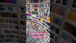 La nuova libreria Mondadori a napoli travel library libri [upl. by Arahsat911]