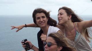 Un día en Berria Surf Camp con nuestras alumnas del Campamento [upl. by Laoj29]