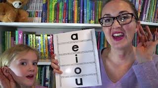 How to Teach Short Vowel Sounds [upl. by Tenahs]