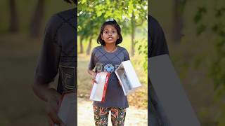 Betiyaan ko Gift🎁 me kya mila End me dekho shorts gift funny prank [upl. by Tuck171]