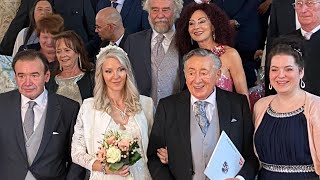 Medienrummel bei Hochzeit Richard Lugner hat Ja gesagt [upl. by Bachman]