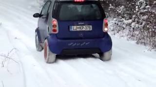 Auto Sock snow socks on Smart car 1 [upl. by Acirahs]