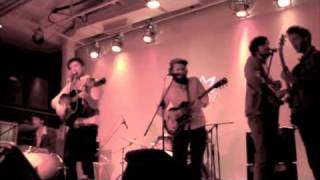 Mumford And Sons India Tour  Wagon Wheel With Laura Marling And Pete Roe [upl. by Candyce]