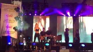 Taylor Swift  Out Of The Woods Live On Jimmy Kimmel HD [upl. by Candida]