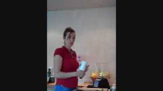 Saskias Raw Food Recipes Blue Green Super Food Smoothie [upl. by Olimpia]