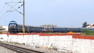 TRAIN LANDING  Indian Railways EMD  ALCo [upl. by Mandie]