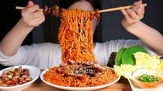 핵불닭볶음면 3봉지 막창 찐텐 꿀조합 먹방  NUCLEAR FIRE SPICY NOODLES X3 10000SHU 🔥GRILLED PORK INTESTINES MUKBANG [upl. by Leschen506]