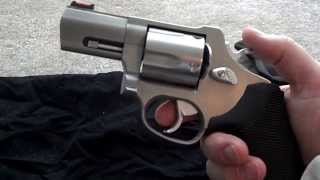 Taurus Snubnose 44 Magnum [upl. by Okajima]