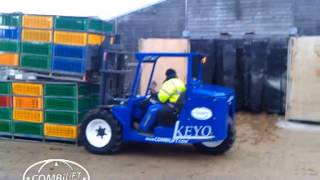 Combi RT Forklift  Off Road  Poultry Industry [upl. by Jaquith]