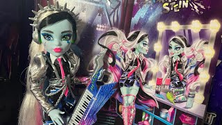 MONSTER HIGH G3 AMPED UP FRANKIE STEIN DOLL REVIEW AND UNBOXING [upl. by Nehte]