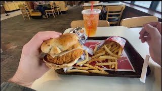 Wendy’s Mozzarella Chicken Sandwich POV Crispy Chicken Mozzarella Marinara Asiago and garlic bun [upl. by Aile]