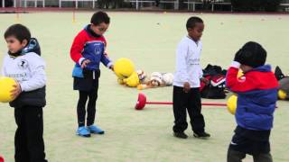 Commencer le football au plus jeune âge  les U6  U7 [upl. by Auvil530]