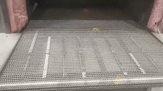 BALANCE WAVE WIREMESH BELT CONVEYOR [upl. by Anirdna]