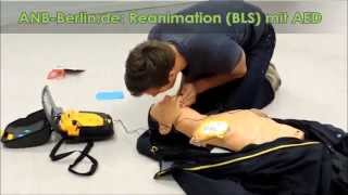 Wiederbelebung Reanimation Defibrillation mit AutomatisiertemExternenDefi AED Kammerflimmern [upl. by Oxford]