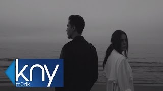 Erdem Kınay Ft Merve Özbey  Helal Ettim  Official Video [upl. by Sidnala]