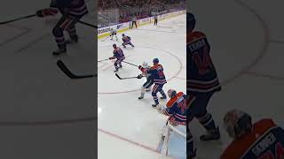 Matthews 1️⃣ McDavid 0️⃣ just 27 SECONDS in [upl. by Enelyak]