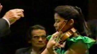 Sarah Chang Mendelssohn Violin Concerto Mvt1 Part1 [upl. by Limemann]