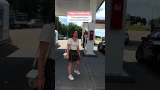 Kan je GEZOND eten halen bij TANKSTATIONS ⛽️🤔  Taste test 🥗  Travelling Sisters [upl. by Lednyc]