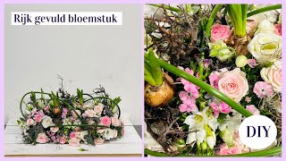 Bloemrijk tafeldecoratie 🌸✨ Voorjaarsbloemstuk  Cursus Bloemschikken 221 Carlein Tukkers [upl. by Tnarb588]