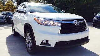 2015 Toyota Highlander XLE V6 Full Review  Exhaust  Start Up [upl. by Zeret]