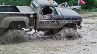 4x4 BIG TRUCK OFFROAD MUD BOGGING AT RIZZOS MUD BOG [upl. by Ekyt389]