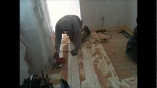 How To Remove Vinyl Flooring and Underlayment [upl. by Marcellina128]