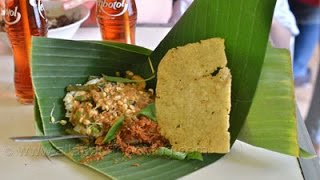 Street Food Indonesia  Pecel Madiun [upl. by Bourgeois]