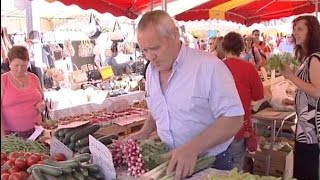 SaintTropez le jackpot des marchés de Provence [upl. by Nnaira652]