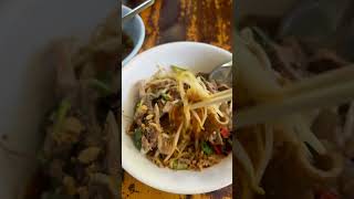 อร่อยบอกต่อ อาหารหมาของจ๊อบวันนี้ streetfood chickennoodles [upl. by Willy]