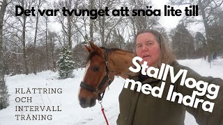 Stallvlogg  vinterklättring med intervaller för Indra [upl. by Helbonia]