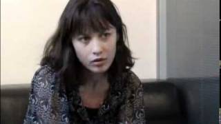 Olga Kurylenko speaks French about Quantum of Solace [upl. by Mcarthur]