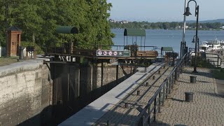 Canal de Chambly les plaisanciers devront attendre plusieurs jours après le bris d’une digue [upl. by Animehliw]