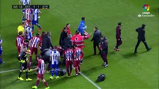 Fernando Torres da el susto en Riazor [upl. by Autum]