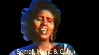 HEES QARAAMI AH  AAMINA ABDILAAHI  WALIGEED ADUUNYADA  LYRICS [upl. by Sair]