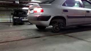 Citroen Xantia on 3 wheels [upl. by Novar]