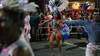 Uruguay début du carnaval le plus long du monde [upl. by Nnylidnarb308]