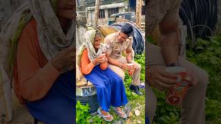 माँ के बारे में लिखते लिखते दुनिया छोटी पड़ जाएगी 🙏🥰 maa humanity help love respect cop donate [upl. by Htur]