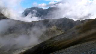 La nebbia a glirti colli piovigginando sale [upl. by Kolva]