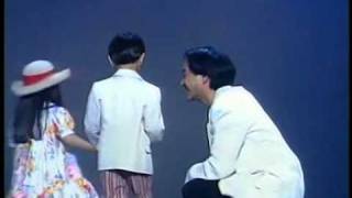 張國榮 Leslie Cheung  13届HK金像奖开幕词颁发最佳女主角奖 [upl. by Nylsor]