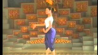 Chha Bannchos Male Role of the Cambodian Classical Dance Part 1 [upl. by Abell]