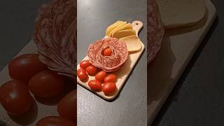 TUTO APÉROSublimer ton plateau de charcuterie avec des roses apéritif saucisson astucescuisine [upl. by Licha828]