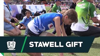 A WEEKEND AWAY AT THE STAWELL GIFT  LAVicTV [upl. by Eidnyl329]