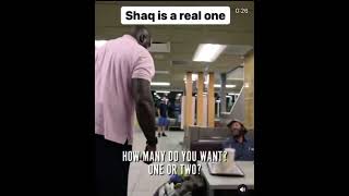 Shaq buys homeless man food 🙏🙏 [upl. by Herahab]