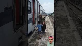 Jalan Jalan Naik Kereta keretaapi naikkereta [upl. by Omor]